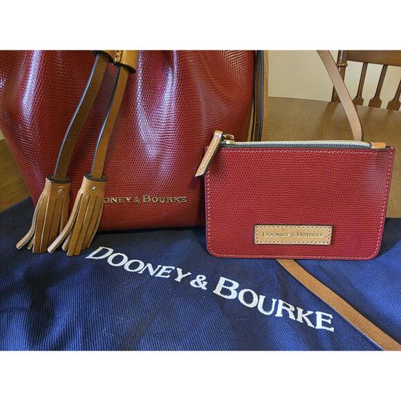 Dooney & Bourke Pebble Leather Drawstring Shoulder Bag Bucket Red with Coin Bag - Picture 2 of 5